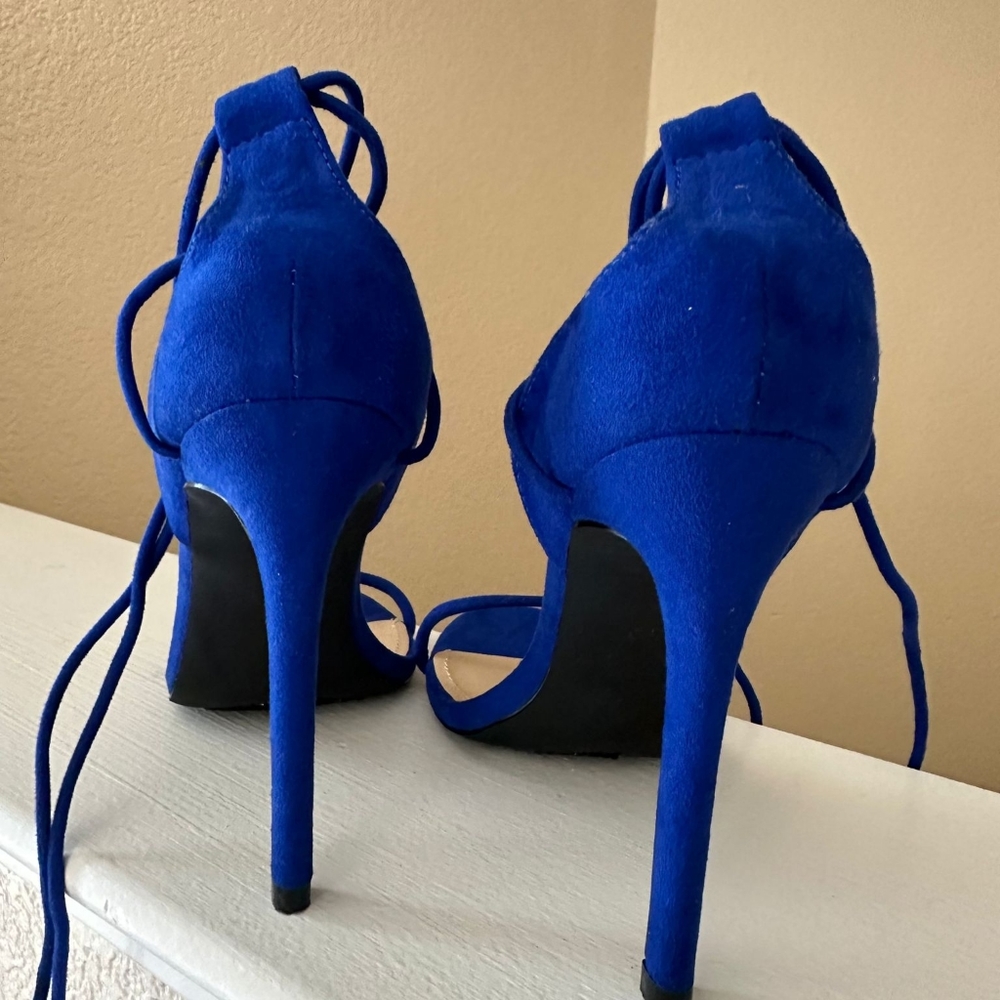 Heels - Picture 13 of 14
